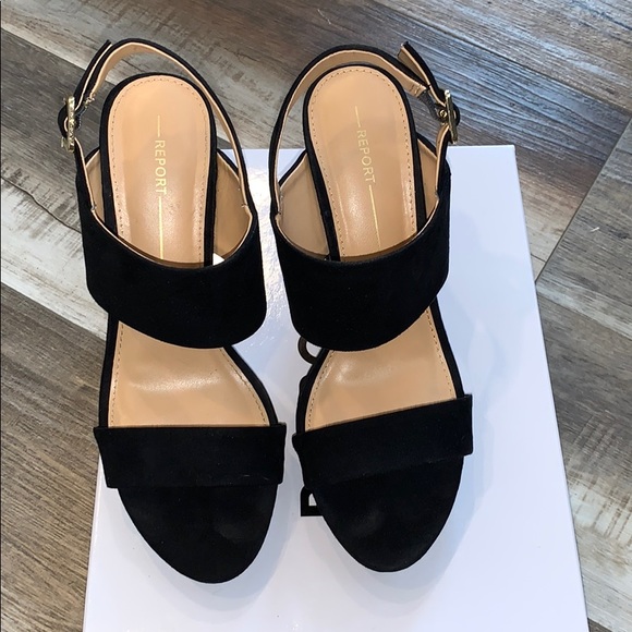 Woman’s Report Black Sandal - Picture 4 of 8